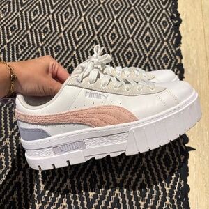 Puma Mayze Sneakers